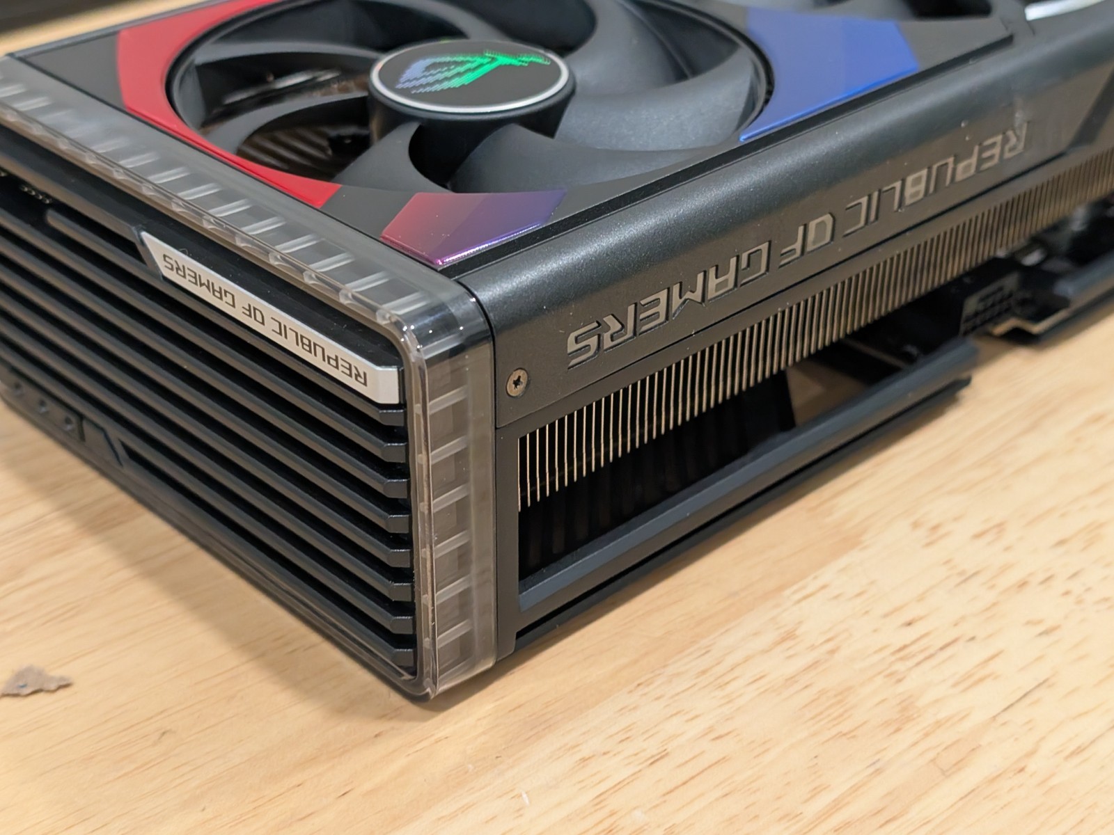 BH นำเสนอ ASUS ROG Strix GeFor - Rtx 4090 24Gb Gddr6X บทวิจารณ์และราคา
